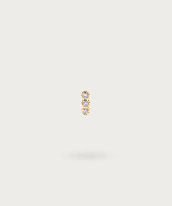 piercing flat con piedras chapado en oro