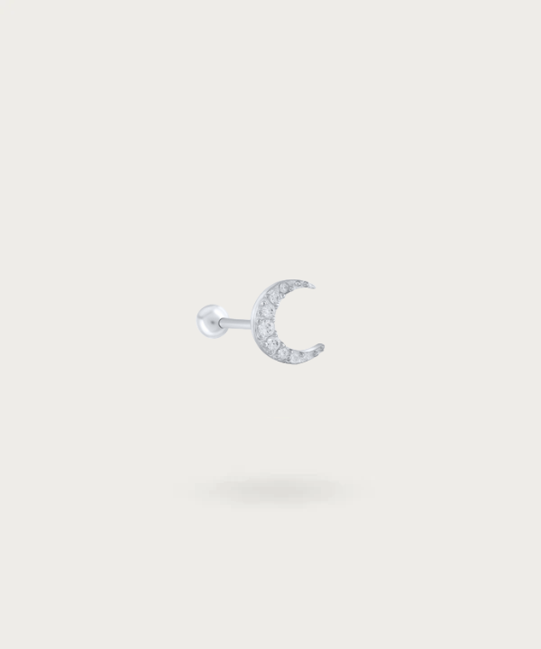 "Piercing Lune Oreille avec une finition brillante."