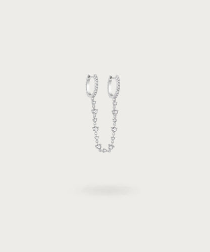 "Vue de face du Piercing Oreille Chaine Double Anneaux en argent
