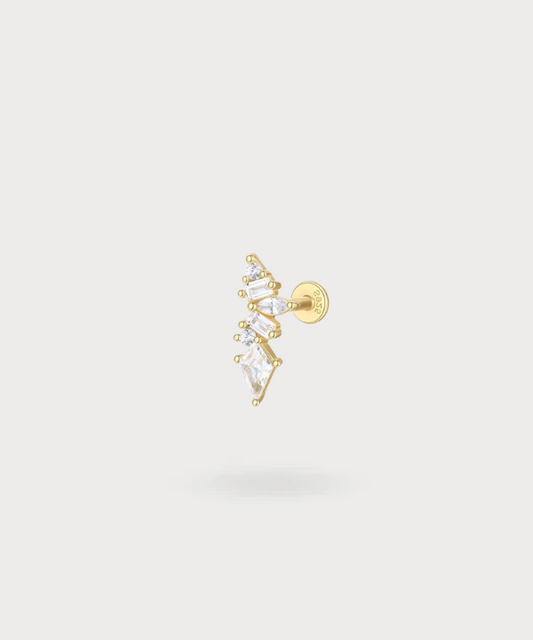 Piercing lobe Haize avec une série de zircons en cascade, disponible en or ou argent