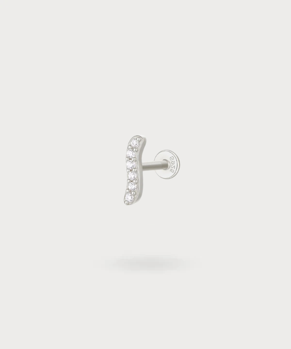 Design harmonieux et lumineux du piercing Lekora pour un style impeccable