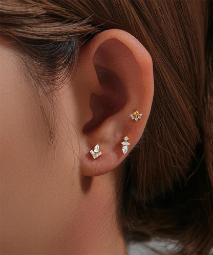 Ariadni, un bijou tragus qui allie sophistication et éclat avec ses zircons disposés