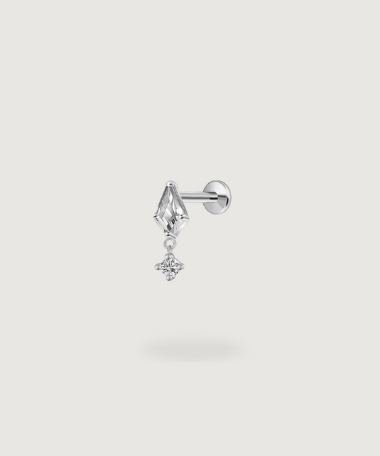 Piercing Conch Thalia, parfait pour toutes les occasions en titane argenté