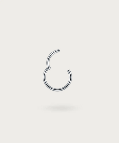 Image du Piercing Snug Anneau Paulina, vue de face clicker