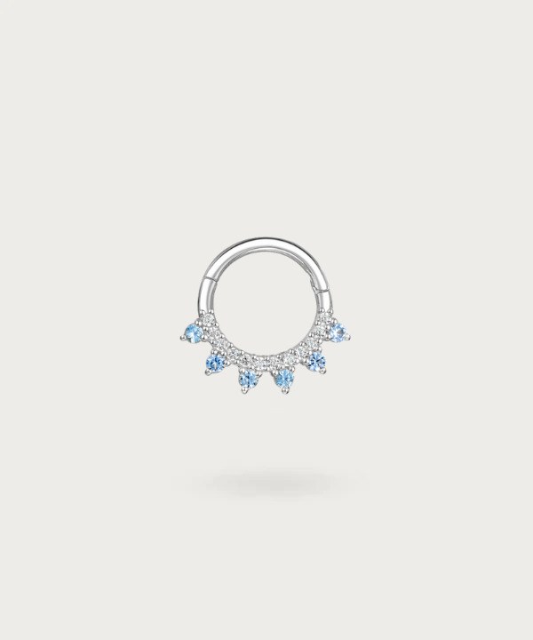 Piercing anneau en or avec diamants incrustés bleu