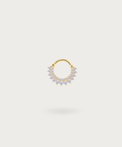 Piercing Anneau Daith en argent 925, vue de face, démontrant son design épuré.